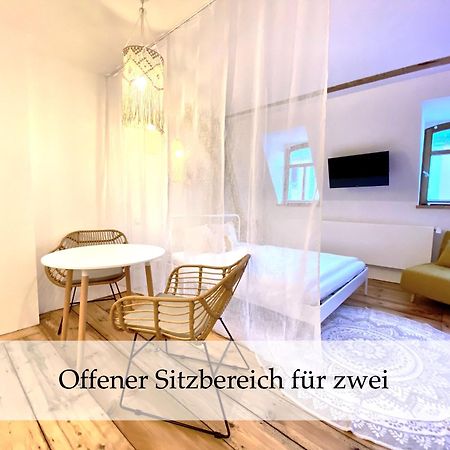 Zentrale 1-Zimmer-Ferienwohnung Mit Digitalem Check In Hof  Buitenkant foto